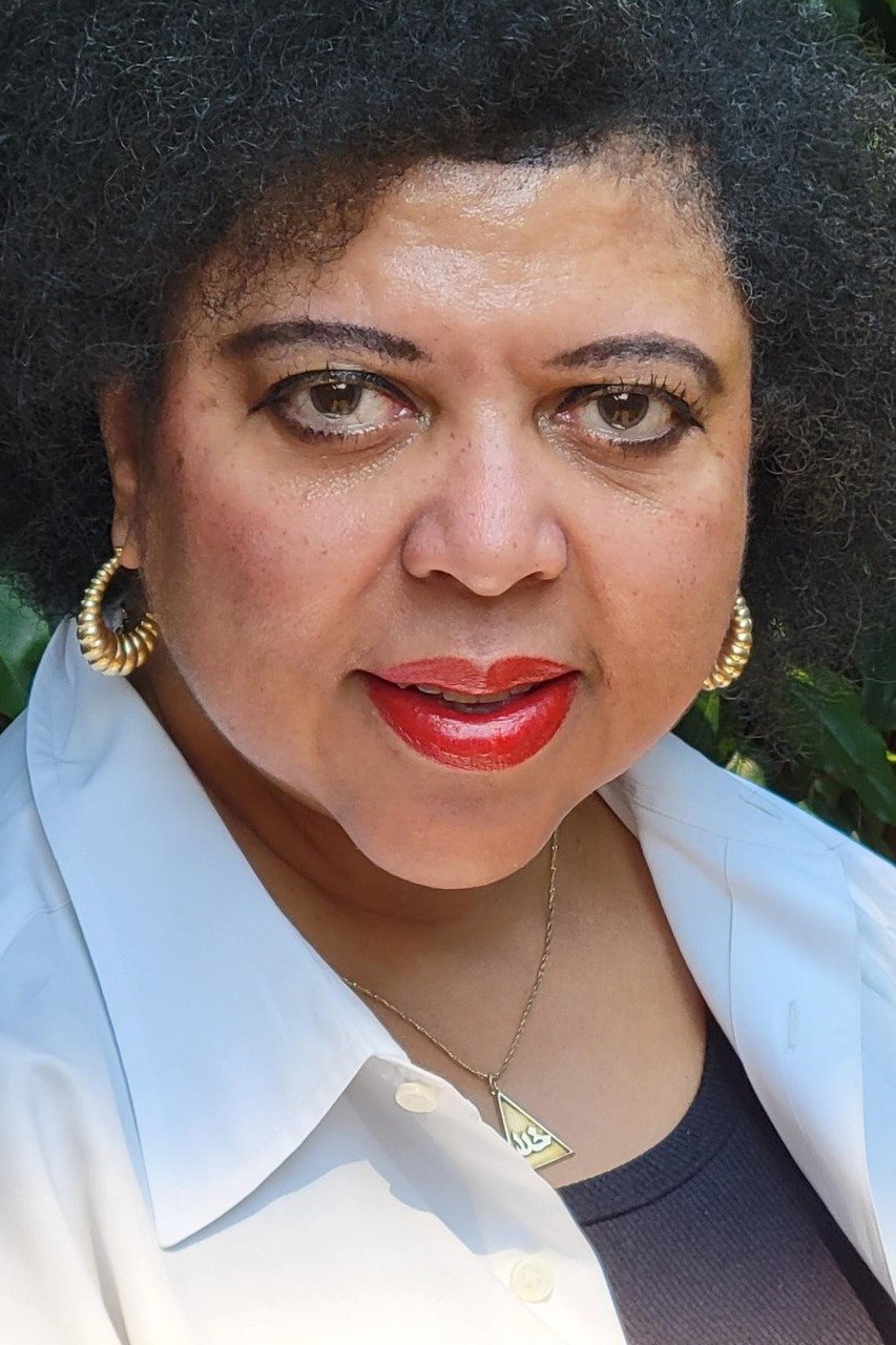 Leslie Lucas